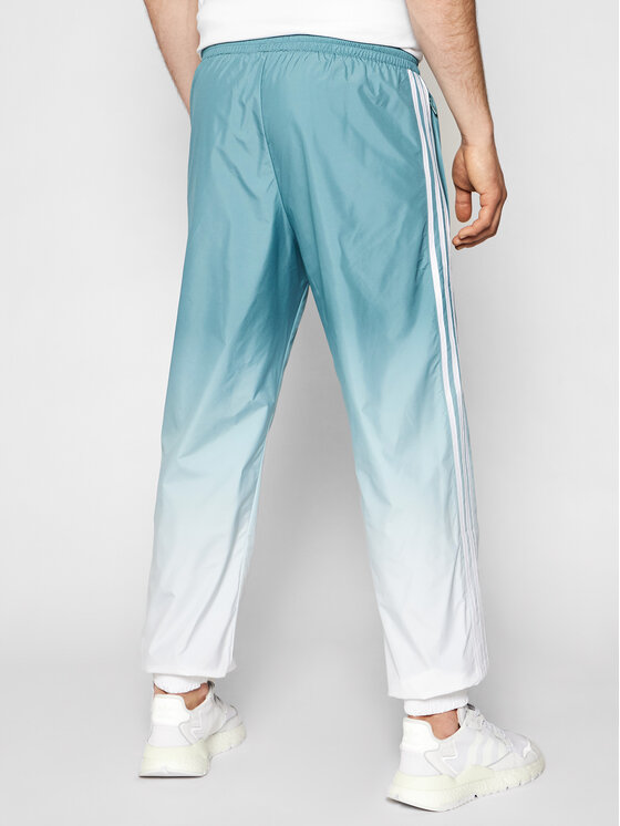 adidas Teplákové kalhoty adicolor 3D Trefoil 3-Stripes GN3587 Zelená  Regular Fit • Modivo.cz