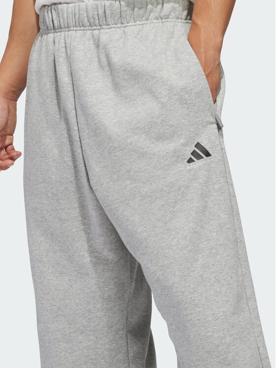 adidas adidas Spodnie dresowe Basketball Fleece Szary Loose Fit