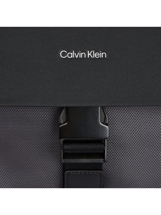 Calvin Klein Calvin Klein Seljakott Ck Elevated Flap Bp K50K511752 Hall