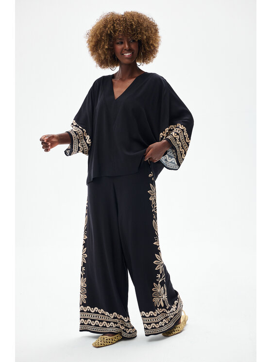 blue shadow blue shadow Bluzka Leni Czarny Regular Fit