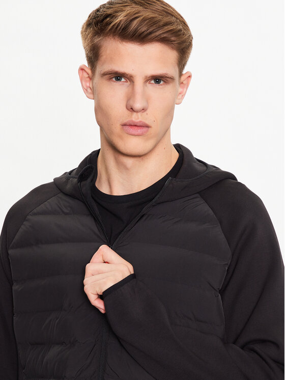Wrangler Wrangler Bunda pro přechodné období Athletic Hybrid WA4MY3101 112324777 Černá Regular Fit
