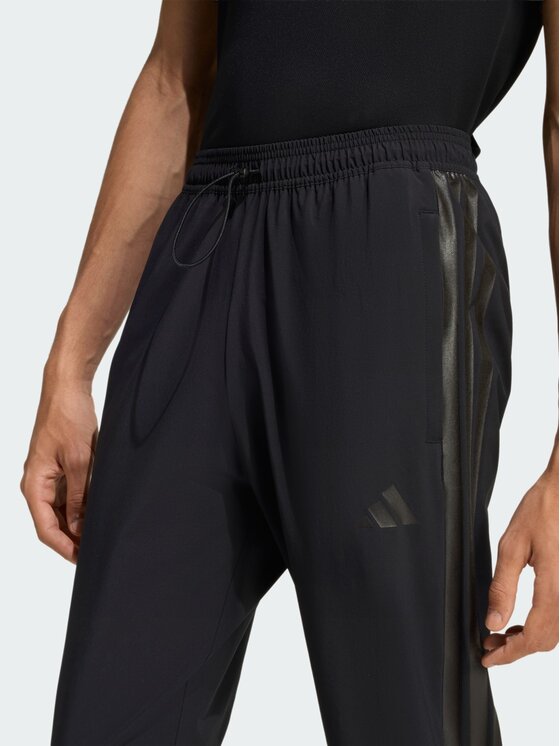 adidas adidas Spodnie materiałowe 158889 Czarny Slim Fit
