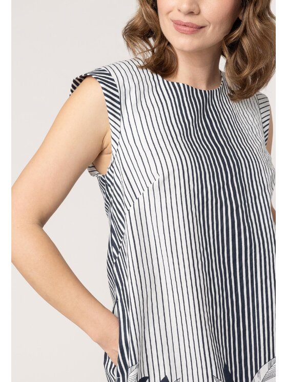 QUIOSQUE QUIOSQUE Každodenné šaty 4UB002 Tmavomodrá Regular Fit