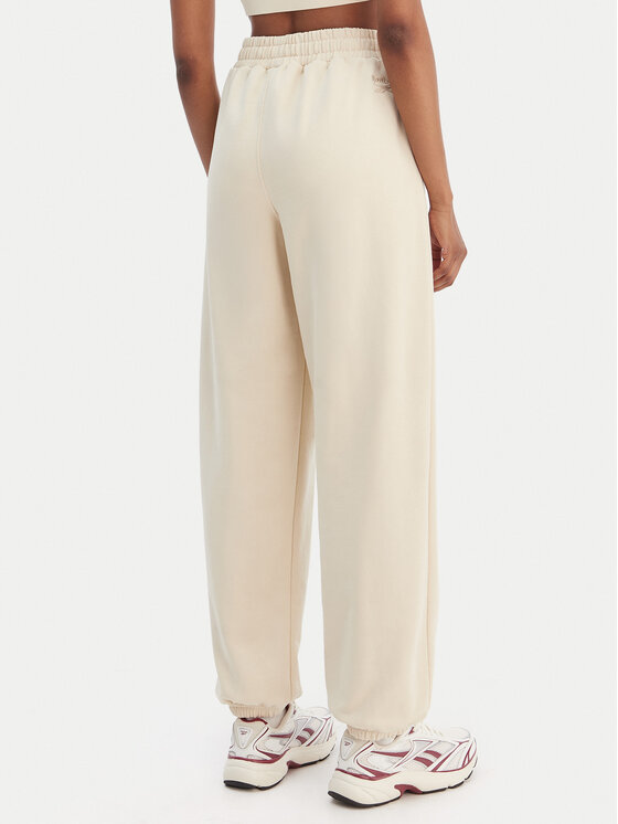 Reebok Reebok Pantaloni da tuta Reebok x Ewa Chodakowska RK25621CCW Beige Relaxed Fit