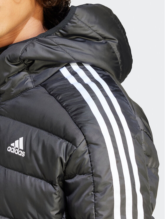 adidas adidas Pūkinė striukė Essentials 3-Stripes HZ8522 Juoda Regular Fit