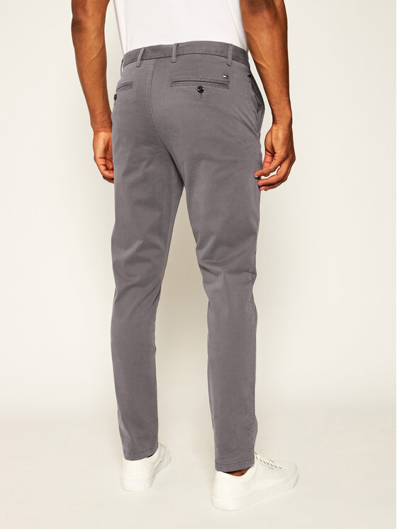 Tommy Hilfiger Pantaloni chino Core MW0MW08644 Grigio Regular Fit •  Modivo.it
