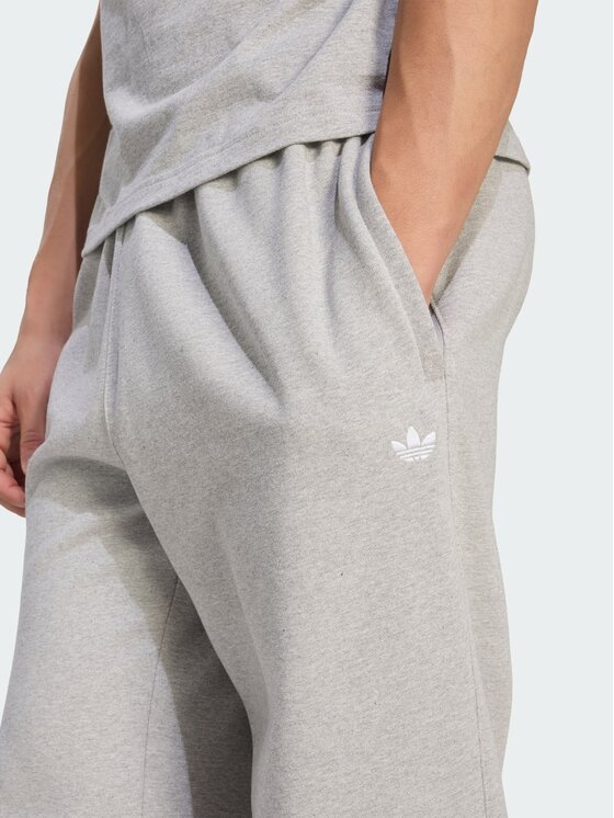 adidas adidas Spodnie dresowe 164754 Szary Loose Fit