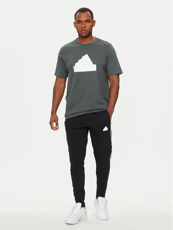 adidas adidas T-krekls Future Icons Badge of Sport IZ1623 Zaļš Regular Fit