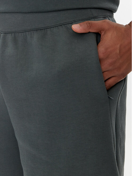 adidas Pantaloni scurți sport Z.N.E. Premium IS8359 Verde Loose Fit ...
