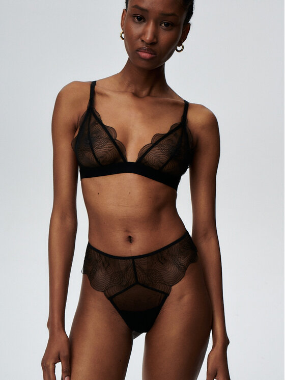 Undress Code Undress Code Stringi Bliss 582 Czarny
