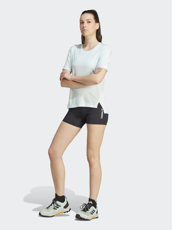 adidas adidas Sportovní kraťasy Terrex Multi IB1892 Černá Slim Fit