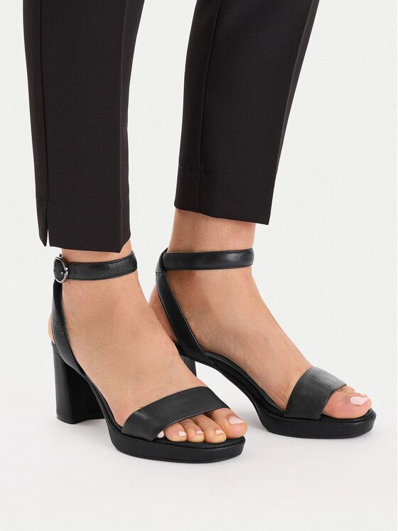 Clarks Clarks Sandali AmbyrLyn Bay 26177005 Nero