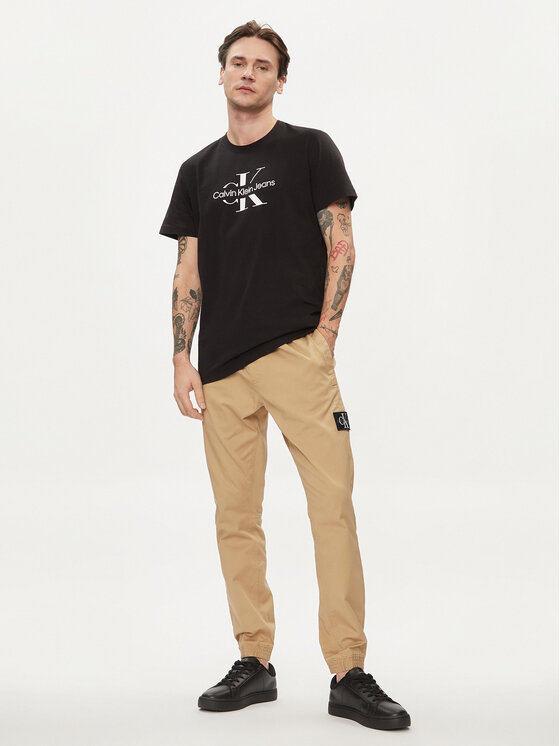 Calvin Klein Jeans Calvin Klein Jeans Jogger Monologo Badge J30J325114 Bež Skinny Fit