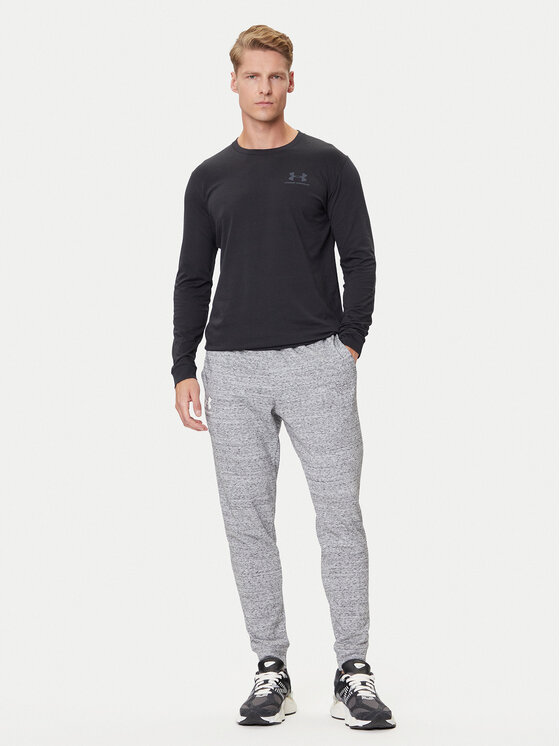 Under Armour Under Armour Majica dugih rukava Ua Sportstyle Left Chest 1329585 Crna Loose Fit