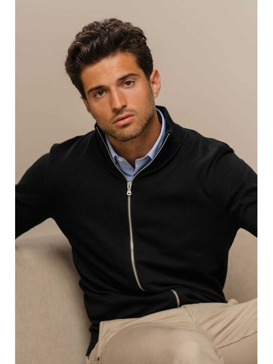 TeeShoppen TeeShoppen Sweter 'Basic Collection' Czarny Regular Fit