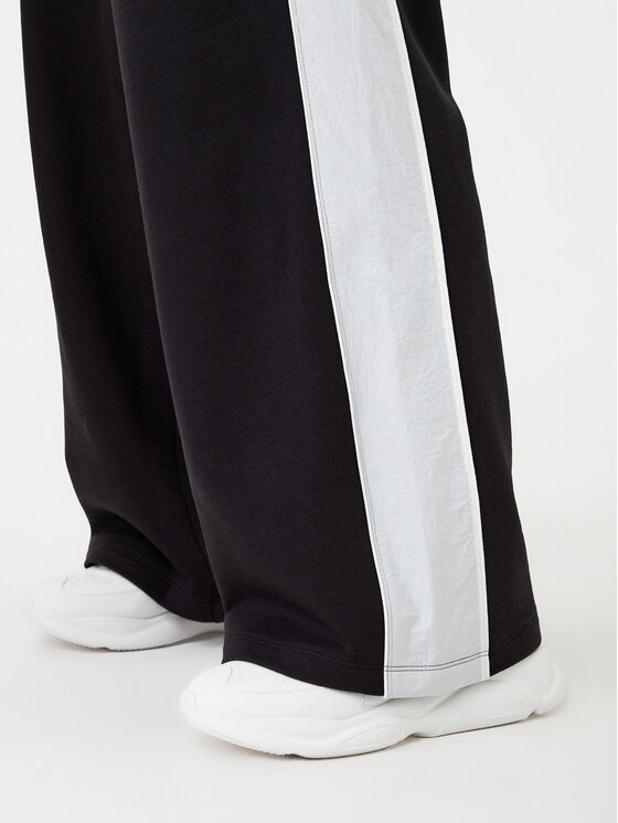 HUGO HUGO Pantaloni da tuta 50531179 Nero Regular Fit