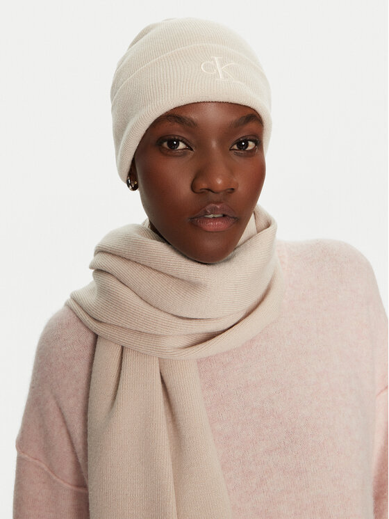 Calvin Klein Calvin Klein Komplekti kuuluvad sall ja müts K60K612666 Beež