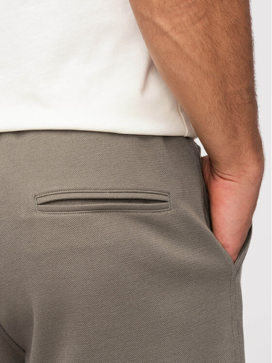 Ombre Ombre Szorty materiałowe OM-SRSK-0124 Khaki Regular Fit