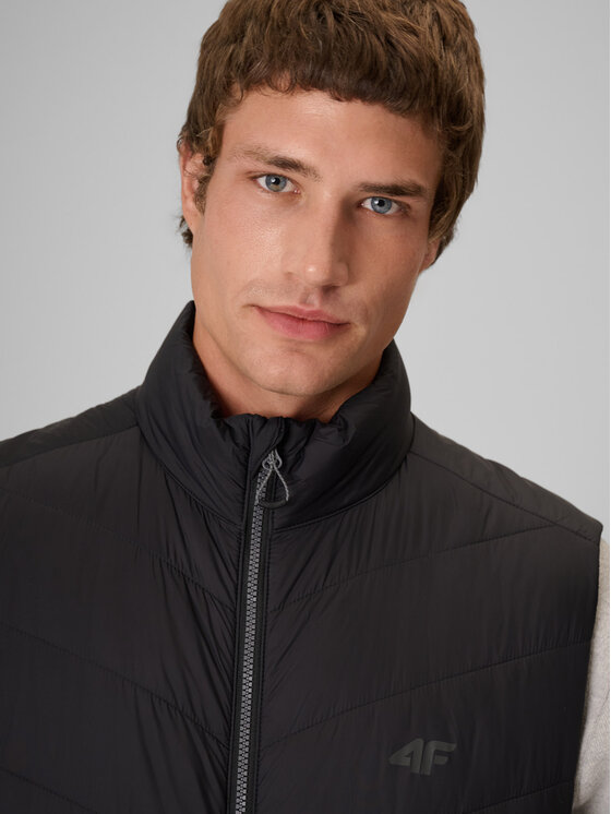 4F 4F Kamizelka BASIC+ Czarny Regular Fit