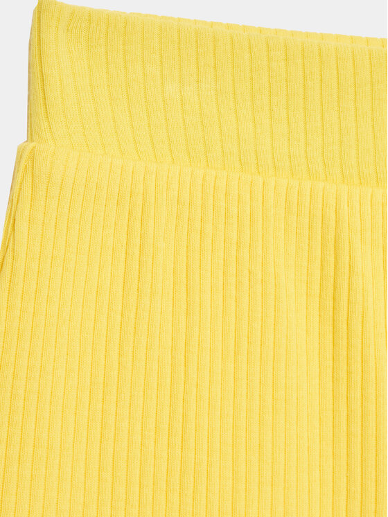 United Colors Of Benetton United Colors Of Benetton Set top i pantaloni scurti 3NVVCK008 Colorat Regular Fit
