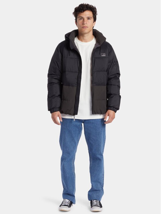 Quiksilver Quiksilver Kurtka puchowa Wolfs Shoulder Jckt EQYJK03990 Czarny Regular Fit