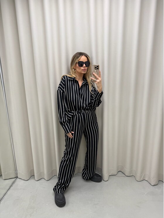 Magda Matyja Magda Matyja Spodnie materiałowe Tamara Trousers Granatowy Slim Fit