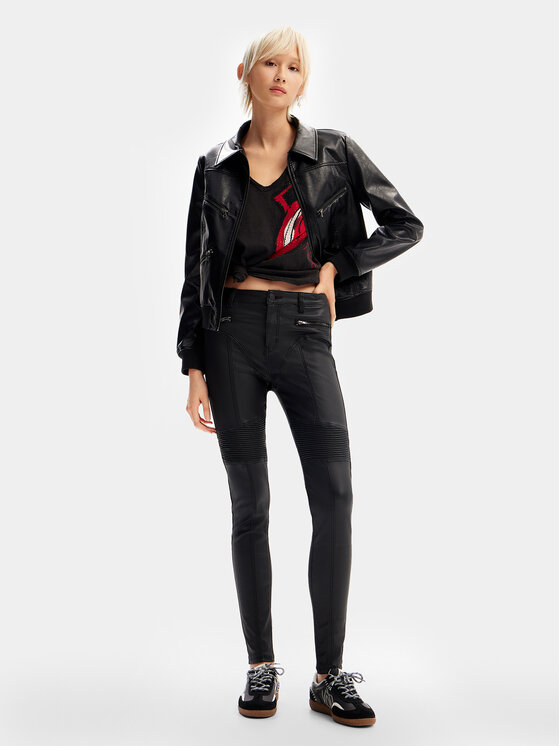 Desigual Desigual Hlače od imitacije kože Oslo 24SWPW26 Crna Slim Fit