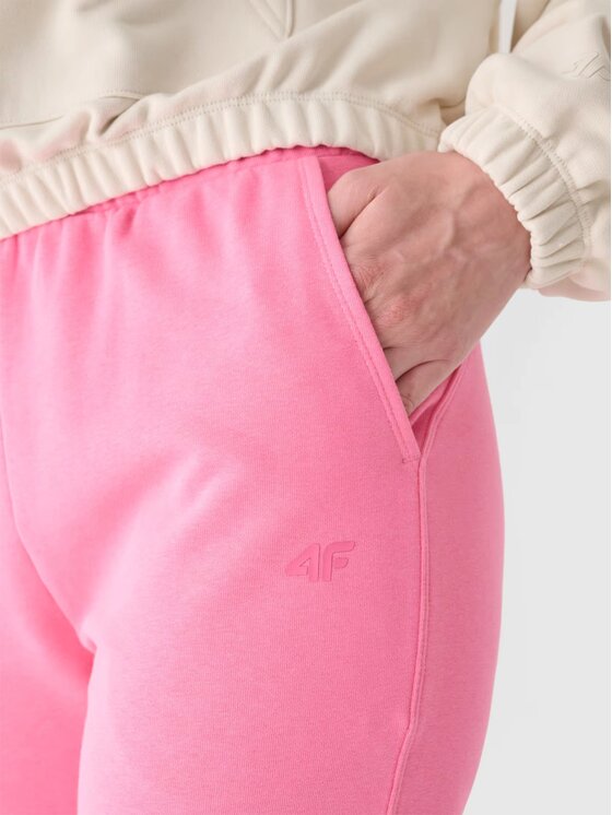 4F 4F Pantaloni da tuta 4FWAW24TTROF0925-54S Rosa Regular Fit