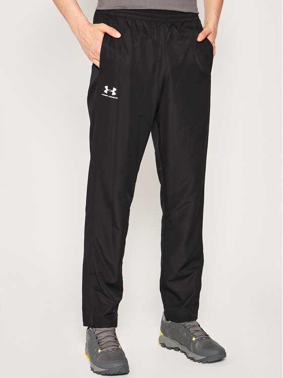 Under Armour Pohodne Hlače Vital Woven 1352031 Črna Loose Fit