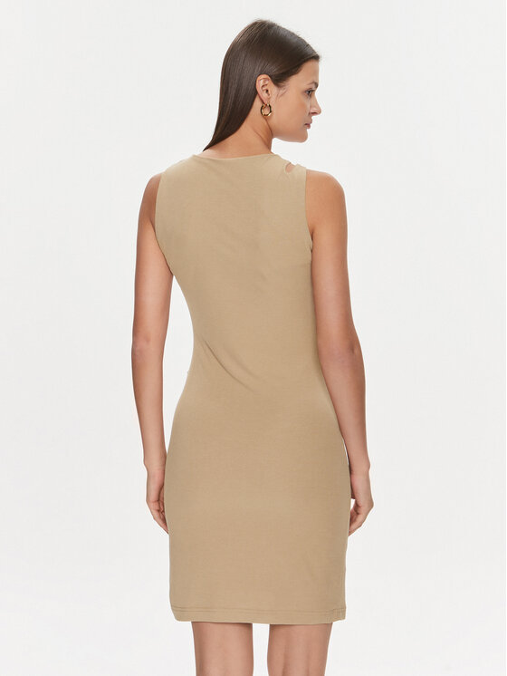 Guess Guess Kokteilikleit Febe W4RK58 KAQL2 Beež Slim Fit