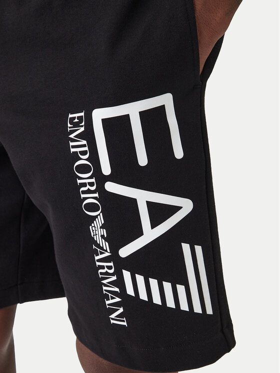 EA7 Emporio Armani EA7 Emporio Armani Sport rövidnadrág 7M001414 AF22266 UC001 Fekete Regular Fit