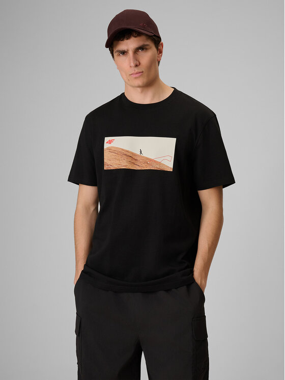 4F 4F T-Shirt LIMITLESS DESERT Czarny Relaxed Fit