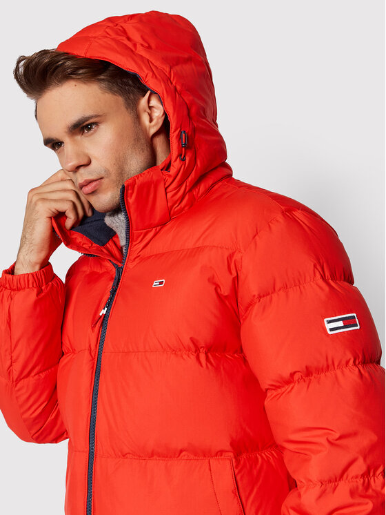 Tommy Jeans Pūkinė striukė Tjm Essential DM0DM12171 Raudona Regular Fit •  Modivo.lt