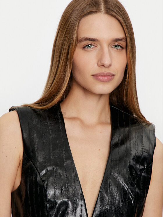 Sisley Sisley Šaty z imitácie kože 4S6DLV06O Čierna Slim Fit