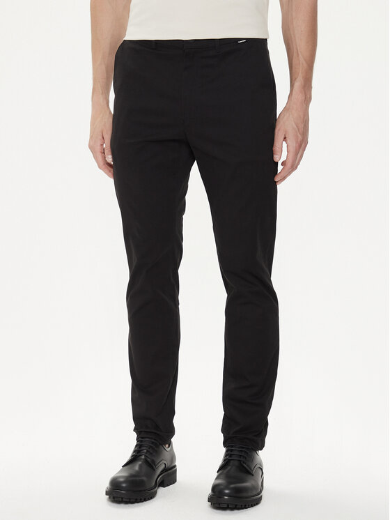 Calvin Klein Chino Hlače Modern Twill K10K113696 Črna Slim Fit