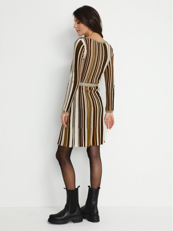 Vestito da giorno Mia 10610427 Marrone Slim Fit