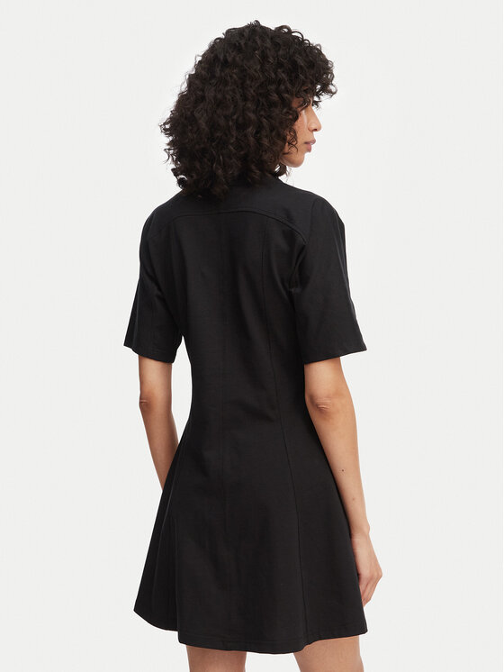 Calvin Klein Jeans Calvin Klein Jeans Kleid für den Alltag LV047F229G Schwarz Regular Fit