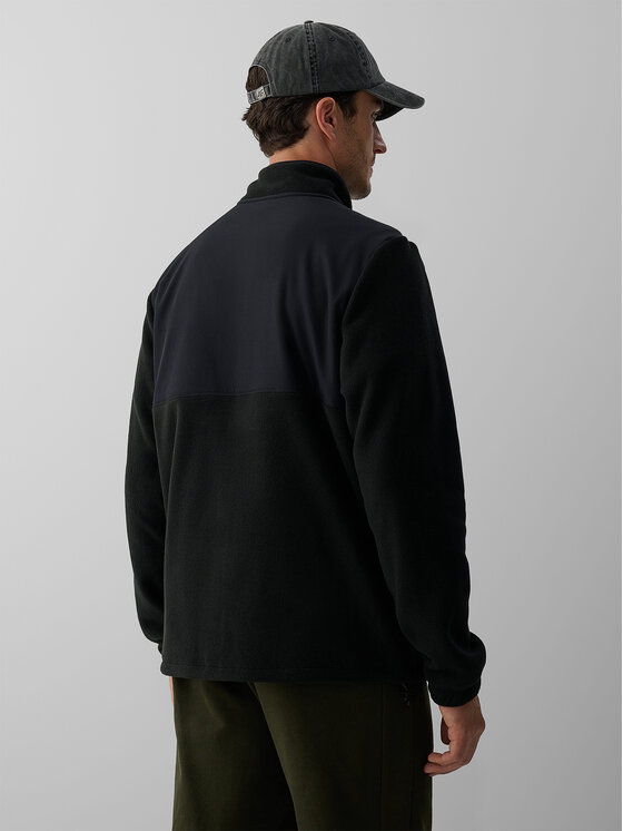 4F 4F Polar OVERLAND Czarny Regular Fit