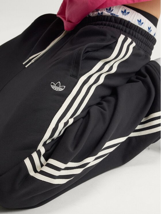 adidas Originals adidas Originals Spodnie dresowe 172582 Czarny Loose Fit