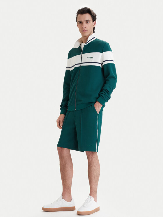 Guess Guess Sportshorts Z6GD11 K3210 Grün Regular Fit