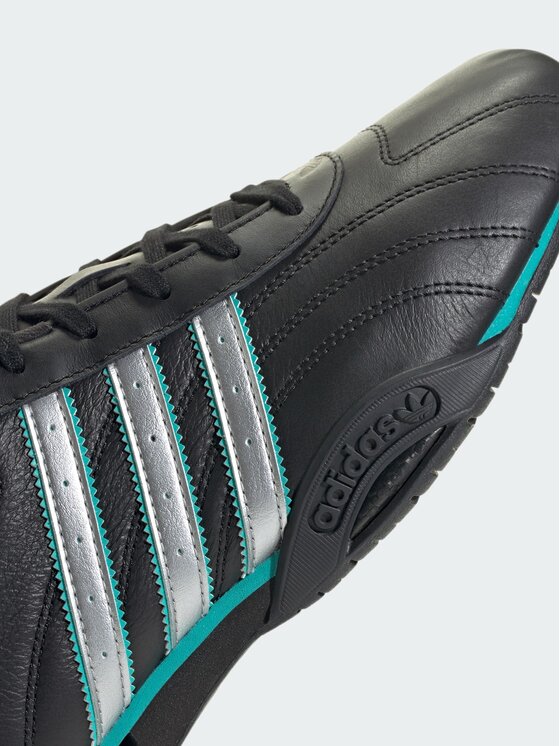 adidas adidas Sneakersy 146127 Czarny