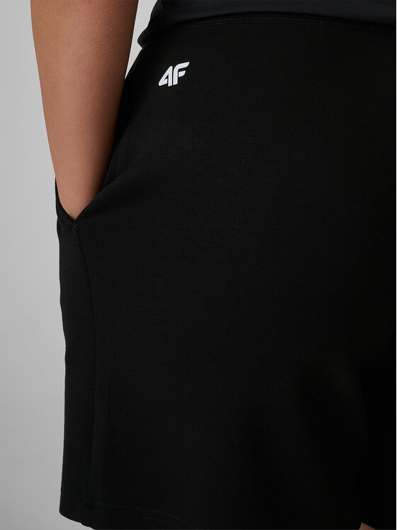 4F 4F Szorty sportowe STREFA KIBICA Czarny Regular Fit