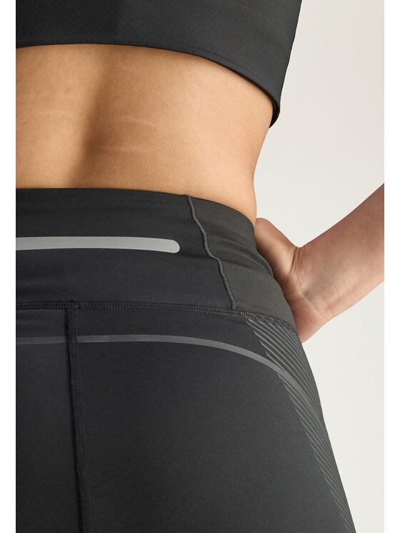adidas by Stella McCartney adidas by Stella McCartney Szorty sportowe by Stella McCartney TruePace Running Leggings Short Czarny Fitted Fit