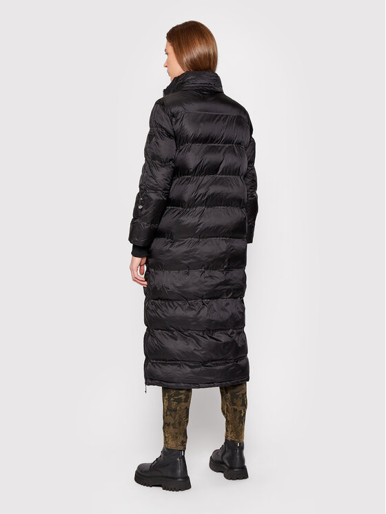 Guess Guess Demisezoninė striukė Brunella W1BL29 WE4N0 Juoda Boxy Fit