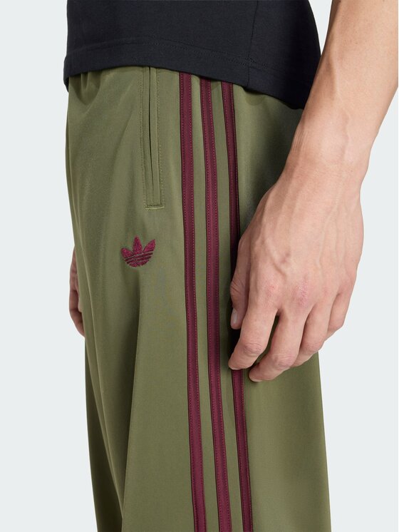 adidas adidas Spodnie dresowe FIREBIRD Zielony Regular Fit