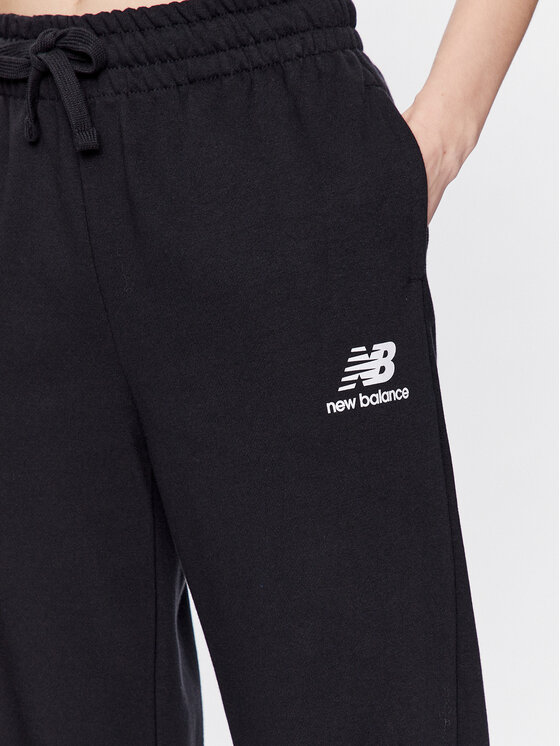 New Balance New Balance Spodnie dresowe WP31530 Czarny Relaxed Fit