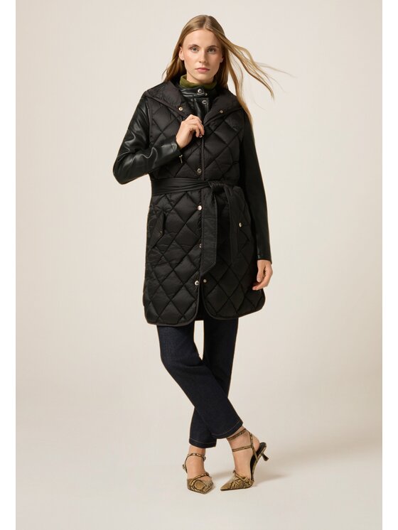 Oltre Oltre Bezrękawnik F637R001455N033 Czarny A-Line Fit