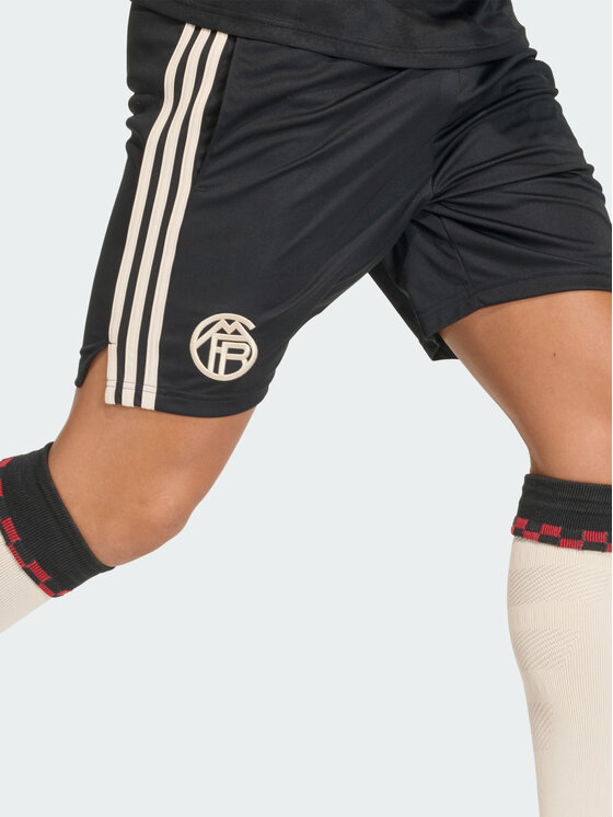 adidas adidas Szorty sportowe 157873 Czarny Regular Fit