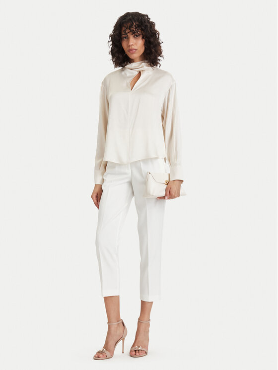 ACCESS FASHION ACCESS FASHION Spodnie materiałowe 63-5132-135 Biały Regular Fit