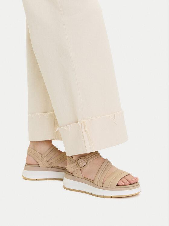 Clarks Clarks Sandale Tuscan Strap 26181475 Bež